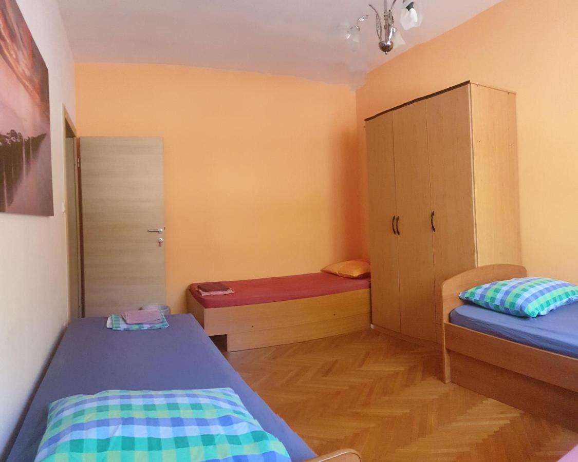 Eros Rooms Сплит Екстериор снимка
