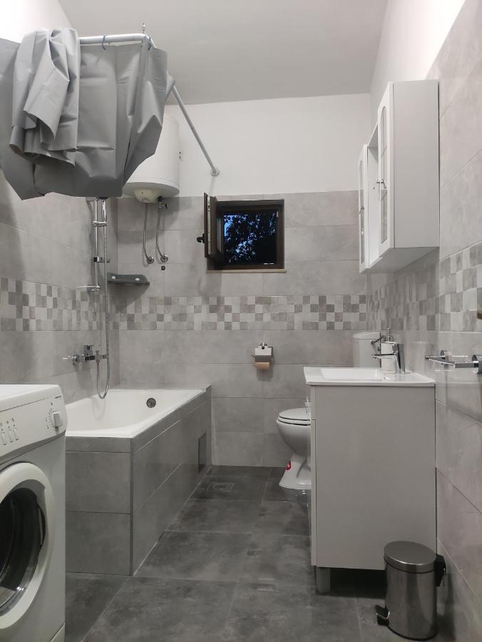 Eros Rooms Сплит Екстериор снимка